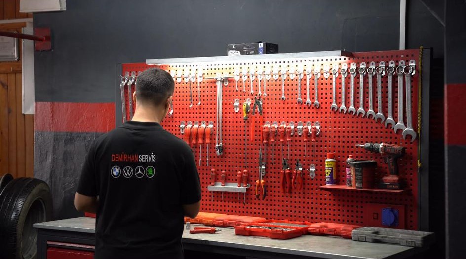 Demirhan Servis - Profesyonel Oto Servis